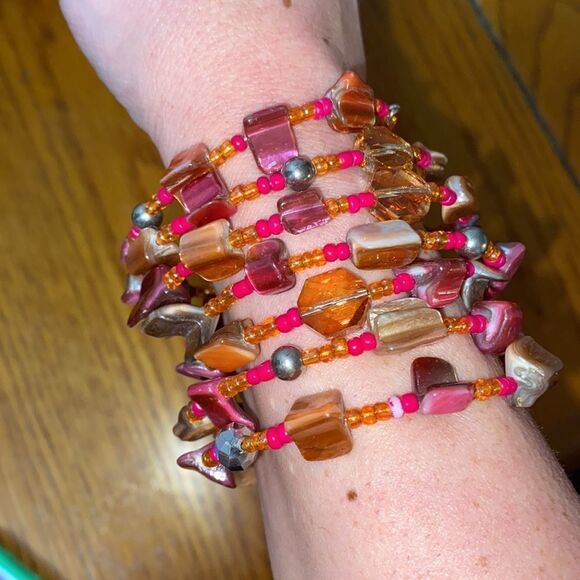 Pink Shell & Beads Wire Multilayered Wrap Bracelet - Picture 3 of 4